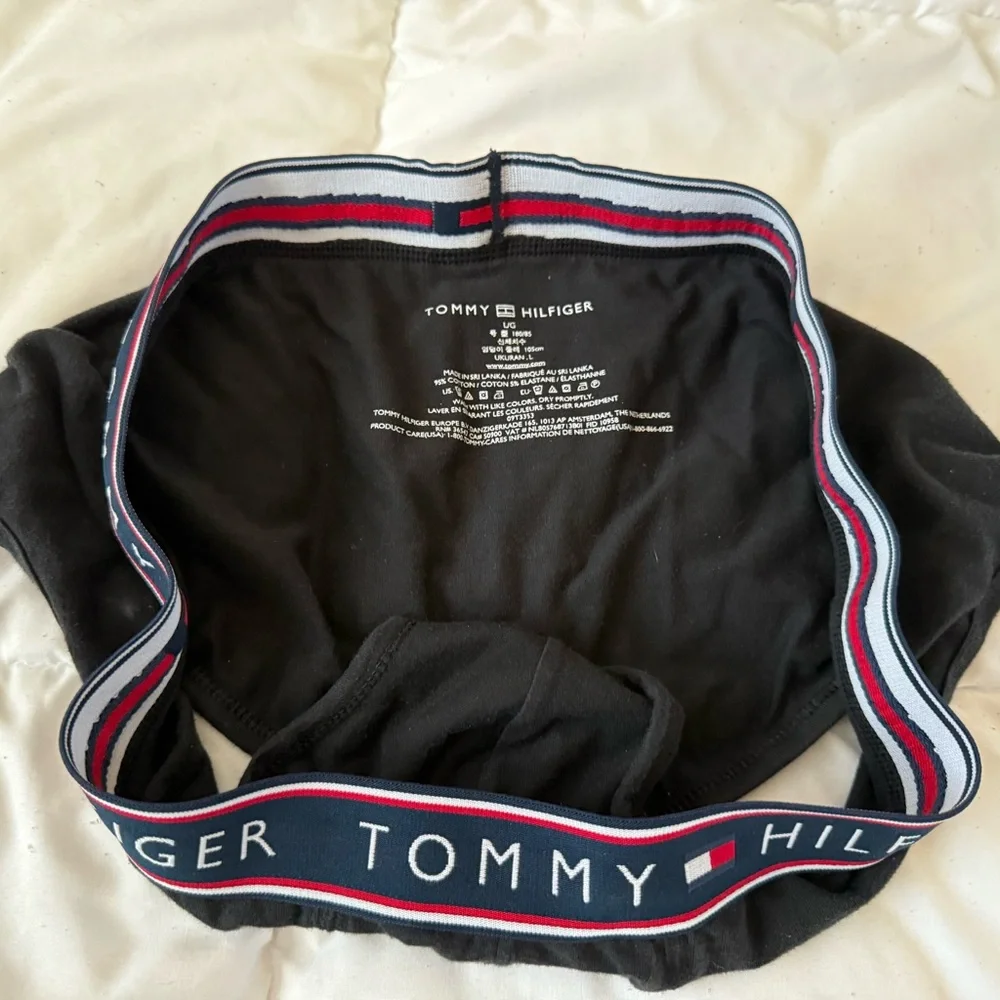 3 Tommy Men’s briefs - Picture 5 of 9